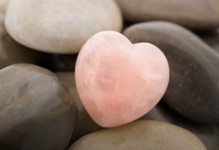 Rose quartz heart